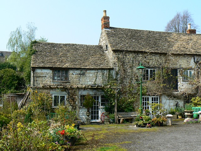 Ancient Ram Inn : un des lieux les plus hantés d’Angleterre avec une histoire chargée d’esprits et de mystères - image 1